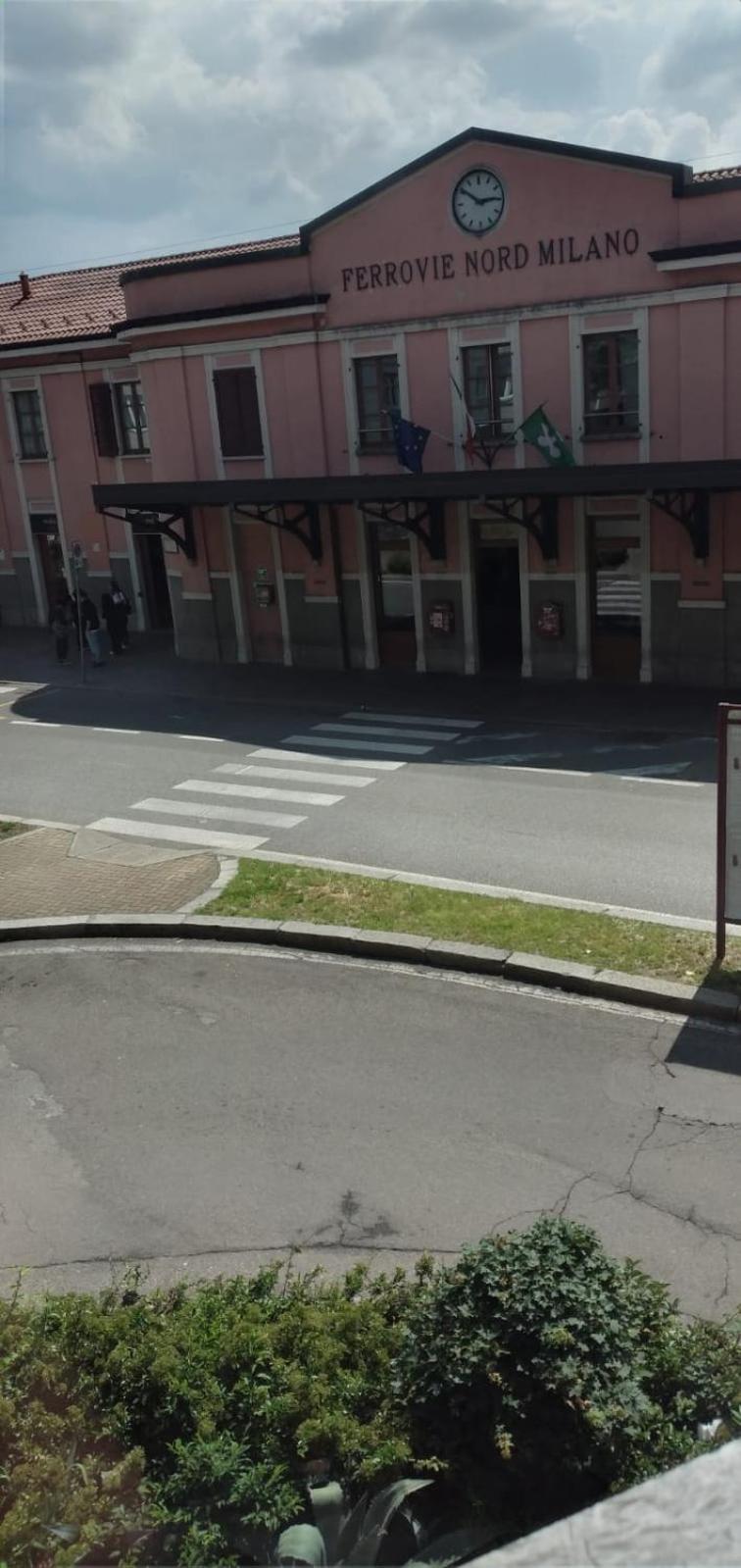 L'Appartamento Della Stazione Di سارونّو المظهر الخارجي الصورة